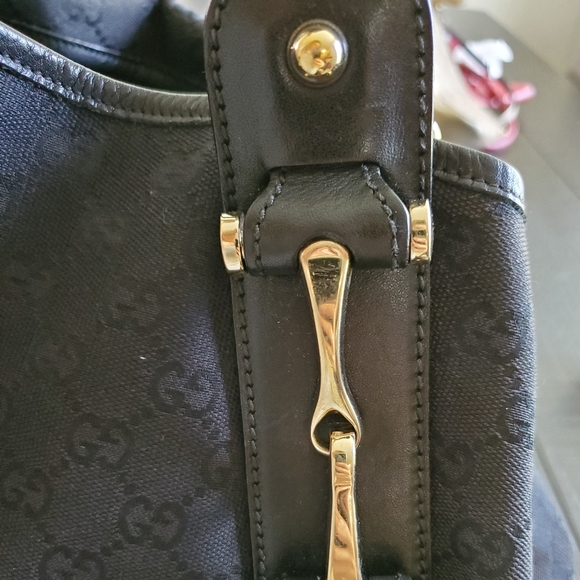 Authentic Gucci Pelham Handbag - Picture 8 of 16